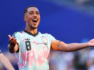 Youri Tielemans Resmi Gabung ke Manchester United