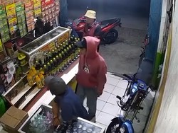 Bang Jago Ngamuk Bawa Golok di Warung Jamu Bogor Jadi Tersangka