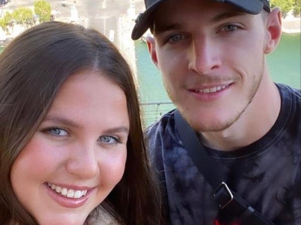 8 Foto Pacar Declan Rice yang Jadi Sasaran Netizen karena Penampilannya