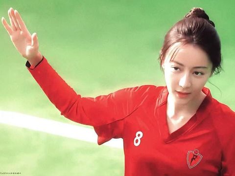 Film Kung Fu Soccer (2026) Dilraba Dilmurat dalam film Kung Fu Soccer (2026)