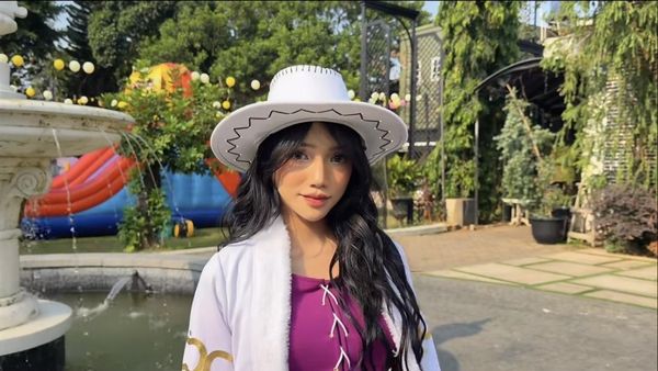 Gaya Fuji Cosplay Jadi Nico Robin One Piece di Ultah Gala Sky, Curi Atensi