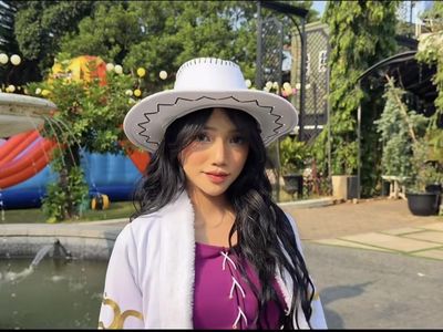 Gaya Fuji Cosplay Jadi Nico Robin One Piece di Ultah Gala Sky, Curi Atensi