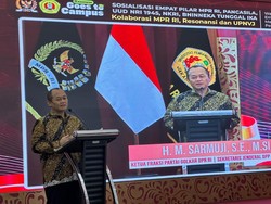Di Depan Mahasiswa, Sarmuji Bicara Perlunya Adaptasi Nilai Pancasila di Era Digital