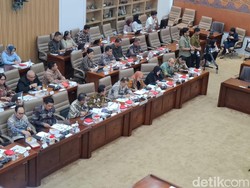 Menkop Lapor Realisasi Anggaran ke DPR, Mayoritas buat Kopdes Merah Putih
