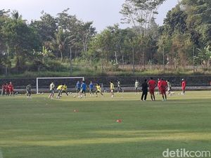 Hanif Sjahbandi-Hiromu Tanaka Ikut Gabung Latihan Perdana PSS Sleman
