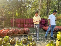 Polisi Sita 984 Tabung Gas dari Lokasi Oplos LPG di Blora