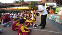 Mendikdasmen Beri Dukungan Psikologis ke Siswa SDN di Jaksel Pascateror BOM