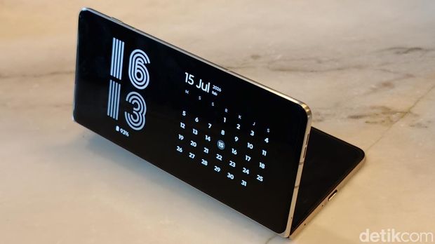 Motorola Razr Fold