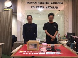 Jukir dan Nelayan di Mataram Ditangkap, 271 Butir Ekstasi-67 Gram Sabu Disita