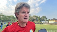 Pieter Huistra Ungkap Ada 12 Pemain Bakal Gabung PSS Sleman