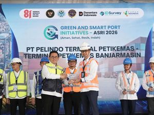 Pelindo Terminal Petikemas Raih 2 Penghargaan Green and Smart Port