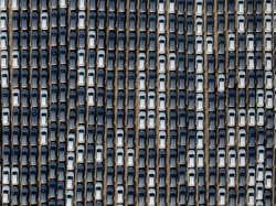 Pertumbuhan Ekonomi China Melambat ke 4,3%, Terlemah Sejak Akhir 2022