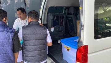 Polri Serahkan Barang Bukti Kasus Febrie Adriansyah ke Kejagung
