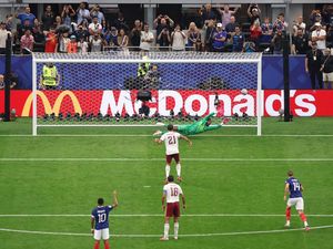 Spanyol Ungguli Prancis 1-0 di Babak Pertama