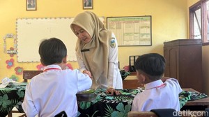 SD di Kediri Hanya Dapat 2 Murid Baru, Dinas Kaji Opsi Merger