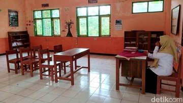 Saat Sejumlah SD Negeri Sepi Peminat, Jumlah Siswa Cuma Hitungan Jari
