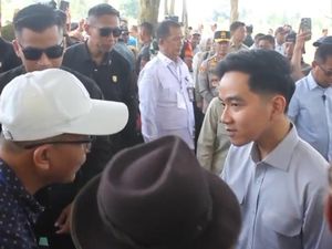 Wapres Gibran Janji Carikan Solusi Harga Singkong Usai Temui Petani di Lampung