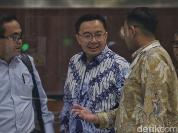 KPK Cecar Anggota BPK Bobby Rizaldi soal Audit Muara Enim Disulap Jadi WTP