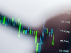 MLPT Siap Stock Split 1:25, FORE Serap Dana IPO untuk Ekspansi Gerai