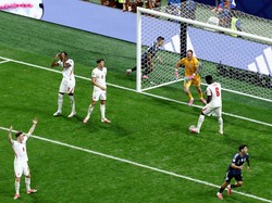 Saat laga tampak akan menjadi milik Inggris, Argentina justru menunjukkan mental juara. Sempat tertinggal lebih dulu, Albiceleste bangkit lewat dua gol di menit-menit akhir yang membuat harapan The Three Lions menuju final sirna dalam sekejap. REUTERS/Lee Smith