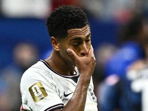 Jude Bellingham Nangis usai Kalah Lawan Argentina, Reaksi Pacar Jadi Sorotan