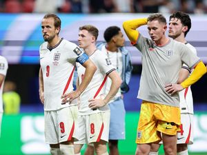 Raja Inggris-Pangeran William Puji Harry Kane Cs Meski Gagal ke Final