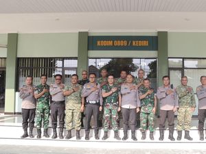 Penghargaan Kapolres Kediri untuk Dandim Jadi Simbol Sinergi TNI-Polri