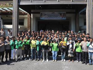 Jaga Kamtibmas, Kapolri Perkuat Sinergi dengan Pecalang-Komunitas Ojol di Bali