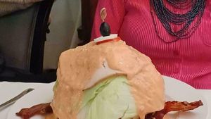 Kocak! 8 Netizen Sajikan Makanan yang Disusun Seperti Mainan