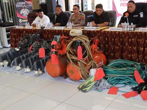 Petaka Utak-atik Bom Sisa Perang Dunia II di Biak Numfor