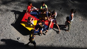 Potret Kehidupan Pengungsi Venezuela, Anak-Anak Tetap Bermain Meski Dilanda Gempa