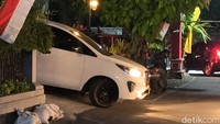 KPK Keluar Bawa Koper Usai Geledah Rumah Kepala BPKPAD Sukoharjo