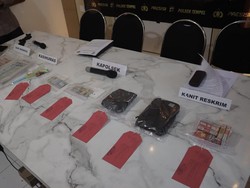 Nekatnya Pria Sleman Bikin Uang Palsu Modal Printer Buat Beli Rokok