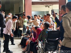 Tinjau RSUD Jambi, Wapres Gibran Sapa Pasien hingga Cek Pelayanan Kesehatan