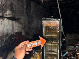 Gas Melon Meledak Ludeskan Warung Bakso di Kuta, Sekeluarga Alami Luka Bakar