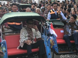 Menkeu Purbaya-Sultan HB X Jajal Becak Listrik Keliling Alkid Jogja