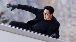 Spoiler Agent Kim Reactivated, Geng Bapak-bapak Lawan Penjahat