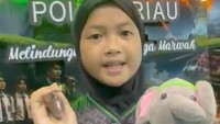 Senangnya Aira Bocah SD Pekanbaru Dapat Merchandise Bibit Pohon di RBR 2026