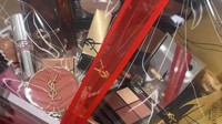 Kisah Viral Wanita Hampir Cerai, Suami Kasih Hadiah Makeup YSL ke Wanita Lain