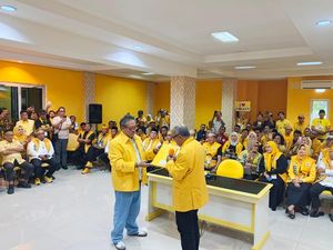 IAS Kembalikan Formulir Calon Ketua Golkar Sulsel, Resmi Didukung 22 DPD II