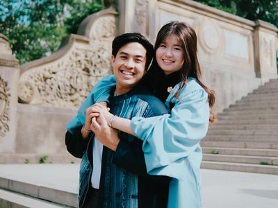 Foto Jerome Polin Go Public Rayakan Pacar Lulus S2, Perdana Panggil Sayang