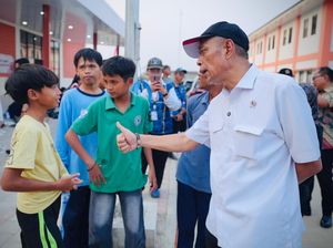 Wamensos Bawa Pesan Prabowo ke Ratusan Siswa Baru Sekolah Rakyat di Semarang