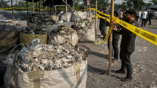 KLH Segel Peleburan Aluminium Ilegal di Tangerang