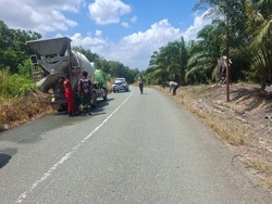 2 Pelajar Tewas Usai Tabrak Truk Molen Mogok, Diduga gegara Tak Ada Rambu