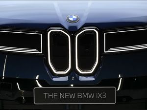 Jadi Rebutan di Dunia, Konsumen BMW New iX3 di Indonesia Sudah Antre
