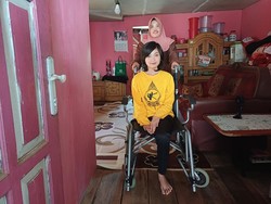 Anak Buruh Pemetik Teh Berharap Kaki Palsu demi Lanjutkan Sekolah
