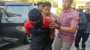 5 Fakta Pembunuhan Sadis Pria Sweater Merah di Probolinggo