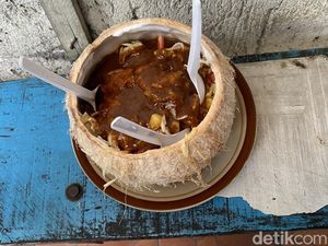 Rujak Amerika Tawarkan Rujak Unik dengan Paduan Degan yang Gurih