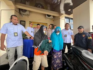 2 Pria di Palembang Bobol Rumah Tetangga Nyamar Jadi Wanita Pakai Daster-Hijab