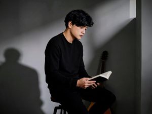 Anong Wihendra Rilis Single Penuh Makna Engkau Yang Terindah